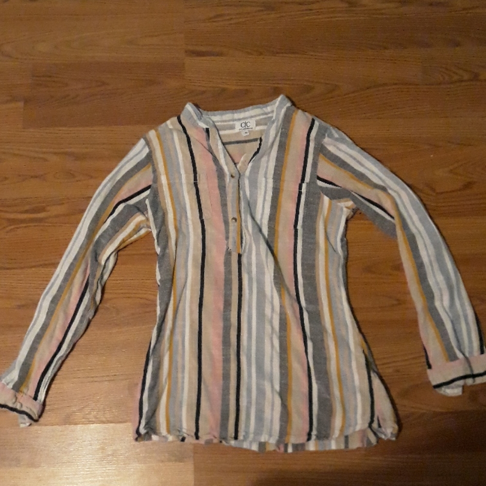 Adjustable sleeve striped blouse